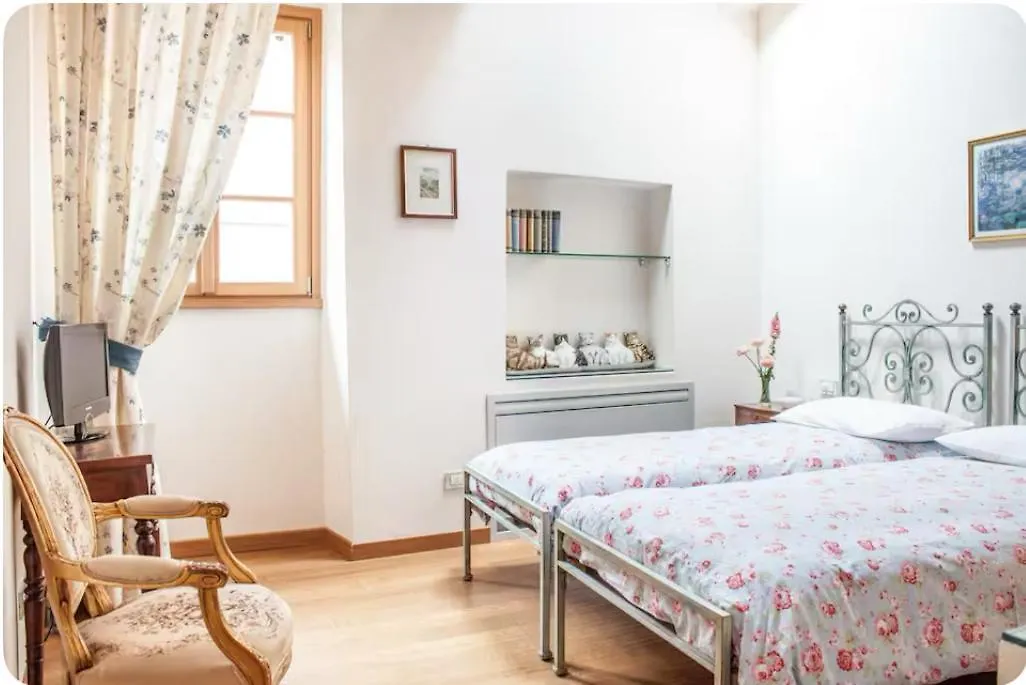 Alla Torre Del Barbarossa Bed & Breakfast Mandello del Lario