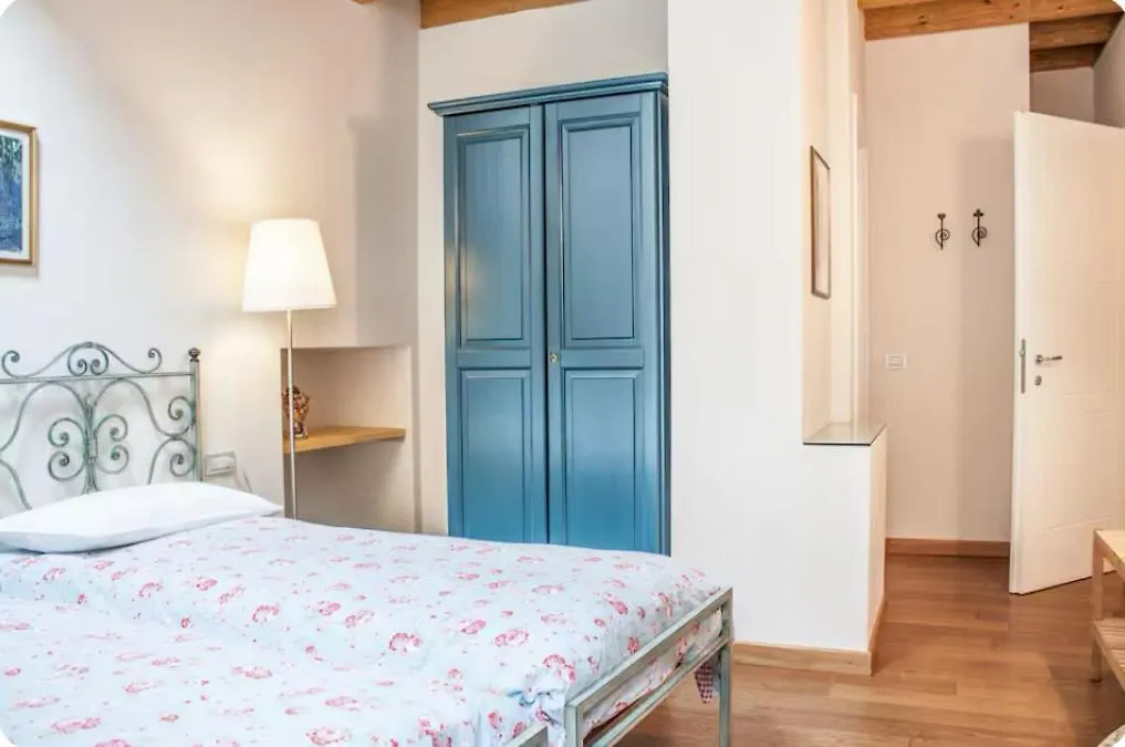 Alla Torre Del Barbarossa B&B Foresteria Mandello del Lario 0*,  Włochy
